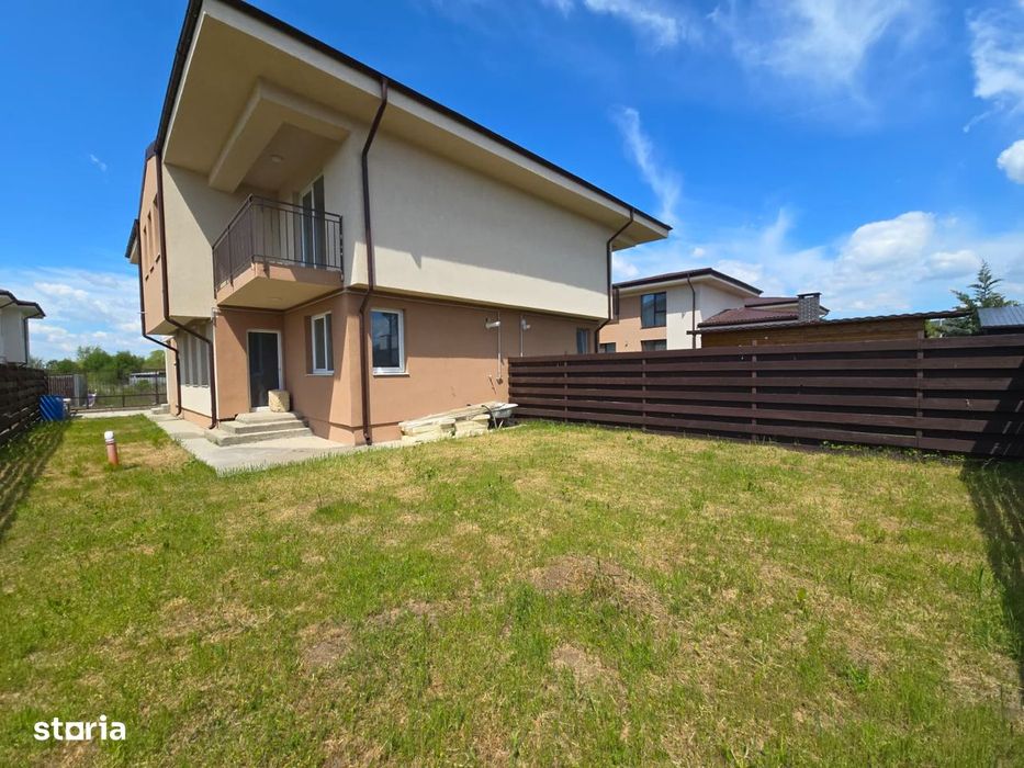 Vila tip duplex 4 camere,800 m de blv.,cartier linistit