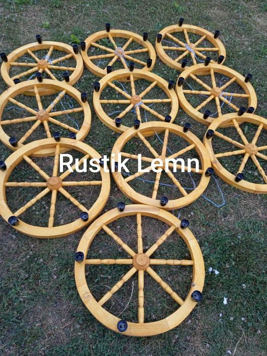 Lustre rustice din lemn