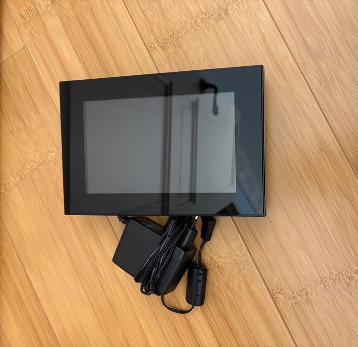 Электронная фоторамка Sony