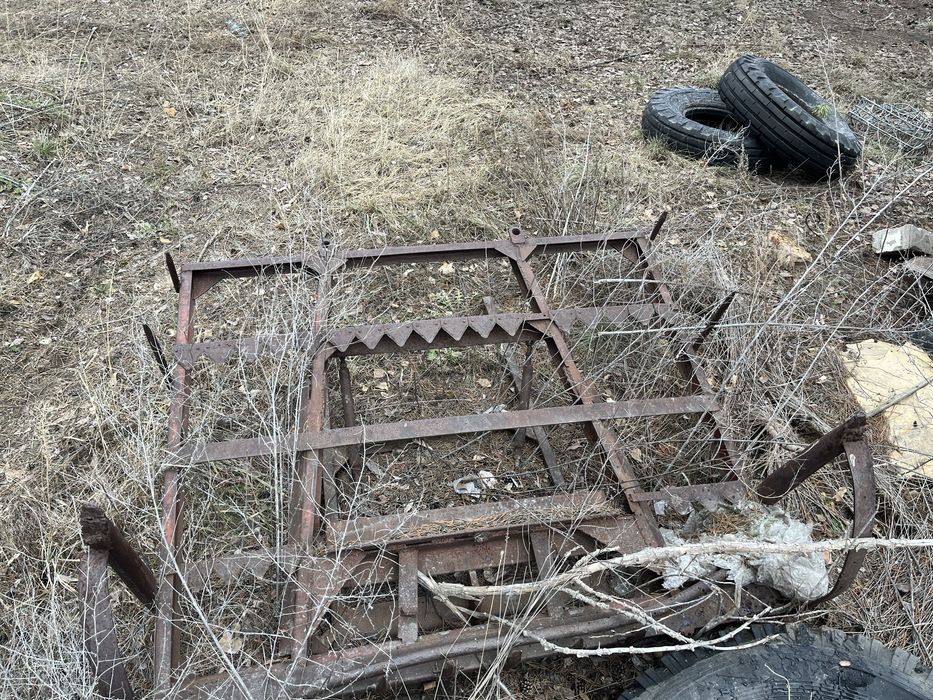 Продам трактор т16