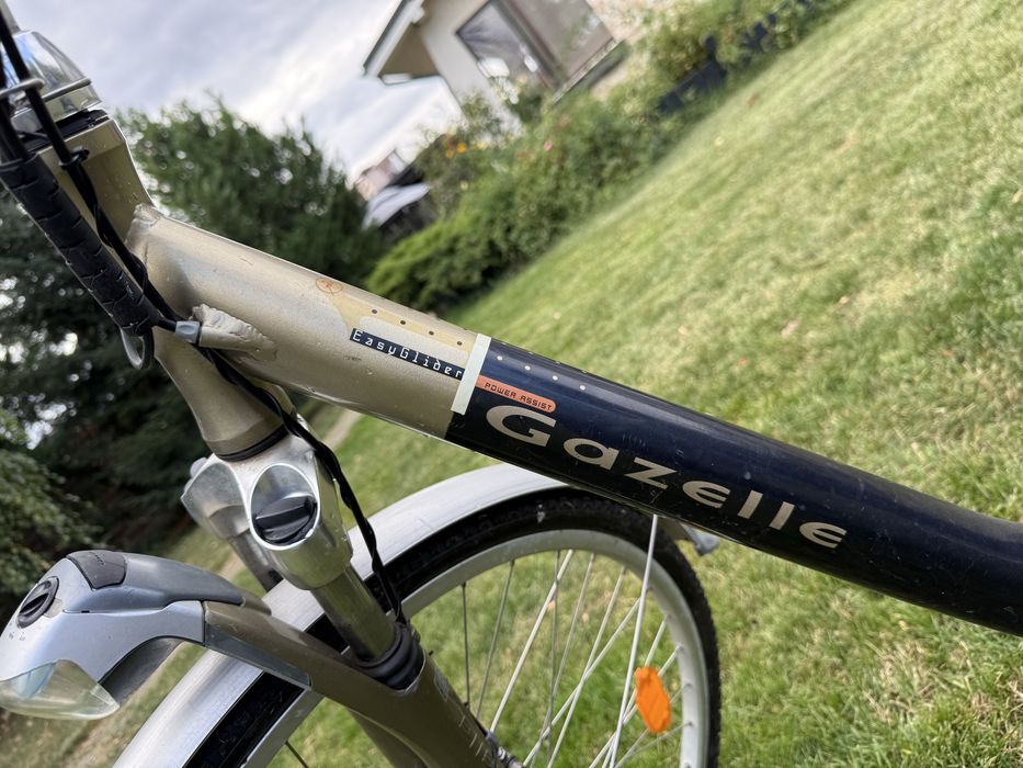 Bicicleta gazelle cu asistare electroca