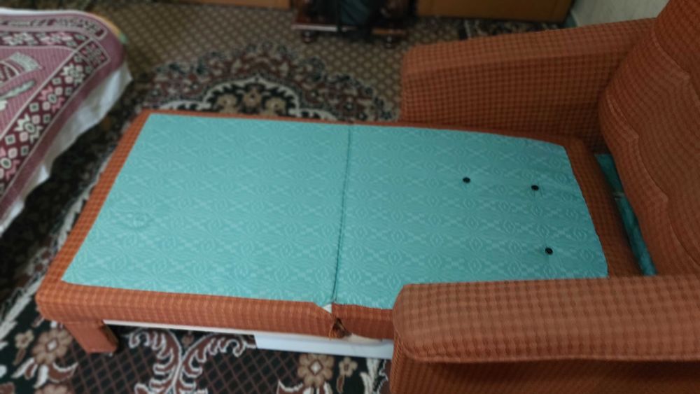 Кресло-кровать,раскладное чешское.