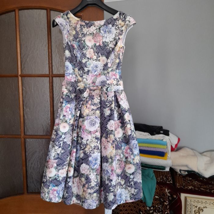 Женская платье вечернее