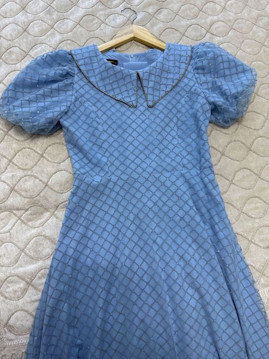 Продаю платье в отличном состоянии