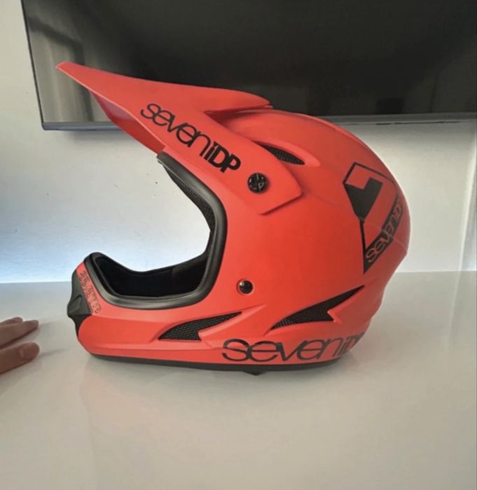 Cască full face 7iDP – stare foarte bună, MTB / downhill, marimea XL