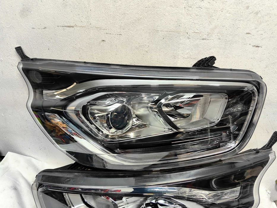 Оригинални  фарове Ляв Десен Форд Транзит   Ford Transit Custom Led