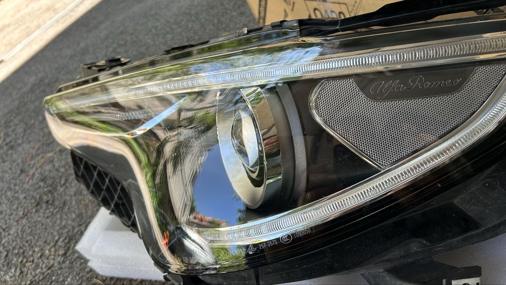 Alfa Romeo Stelvio Алфа Ромео Стелвио Предни фарове би ксенон