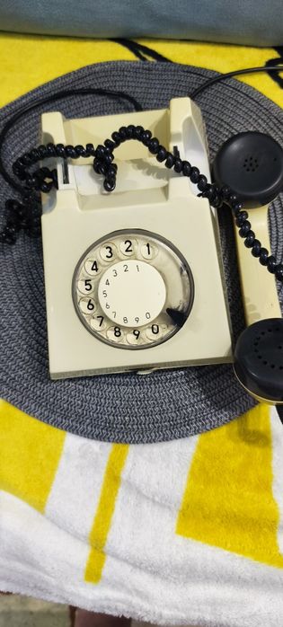 Telefon cu disc made în România anii '70 '80