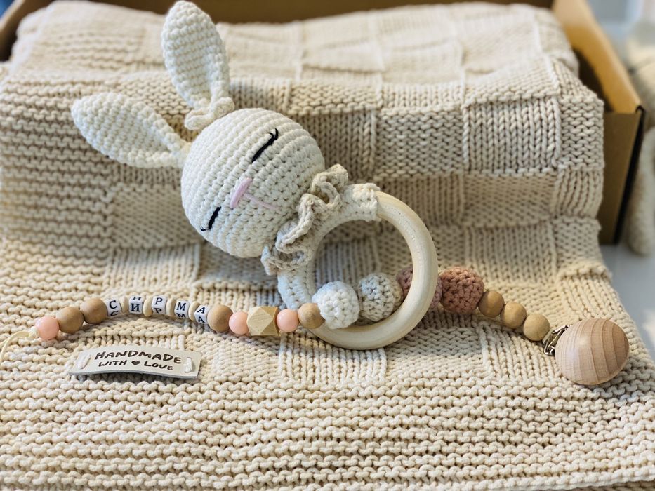 Ръчно плетени подаръци за бебенца