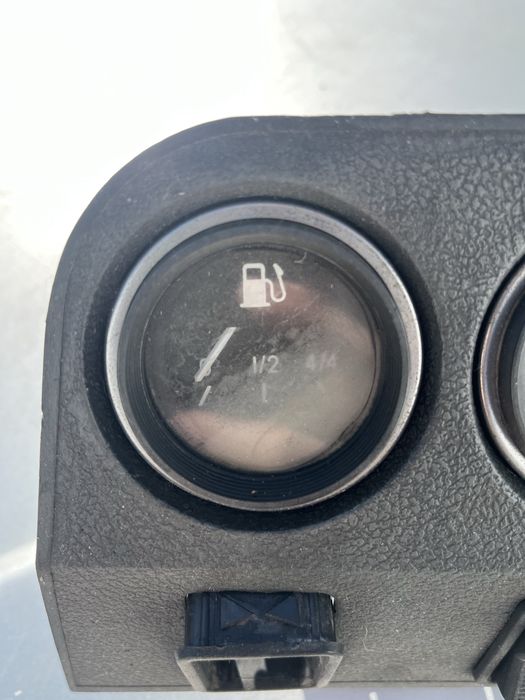 Панель приборка.