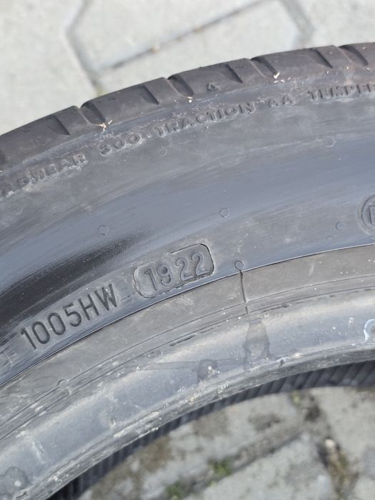 255 50 19 Bridgestone