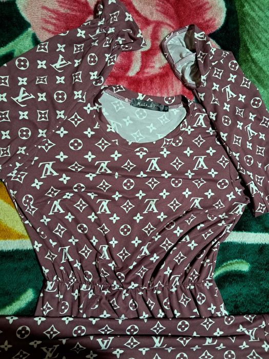 Продаю платья не дорого!