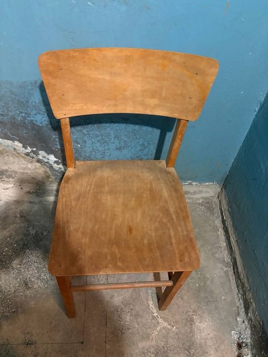 Обикновен стол  за сядане