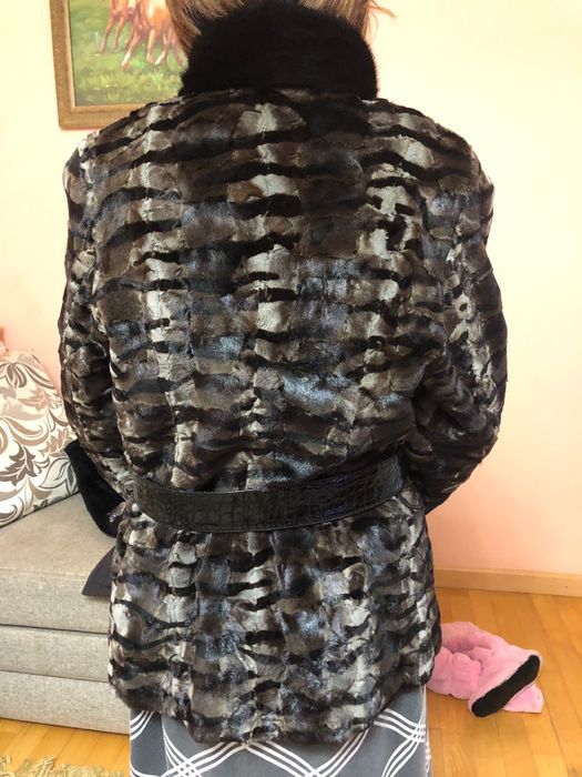 Продам норковую шубу