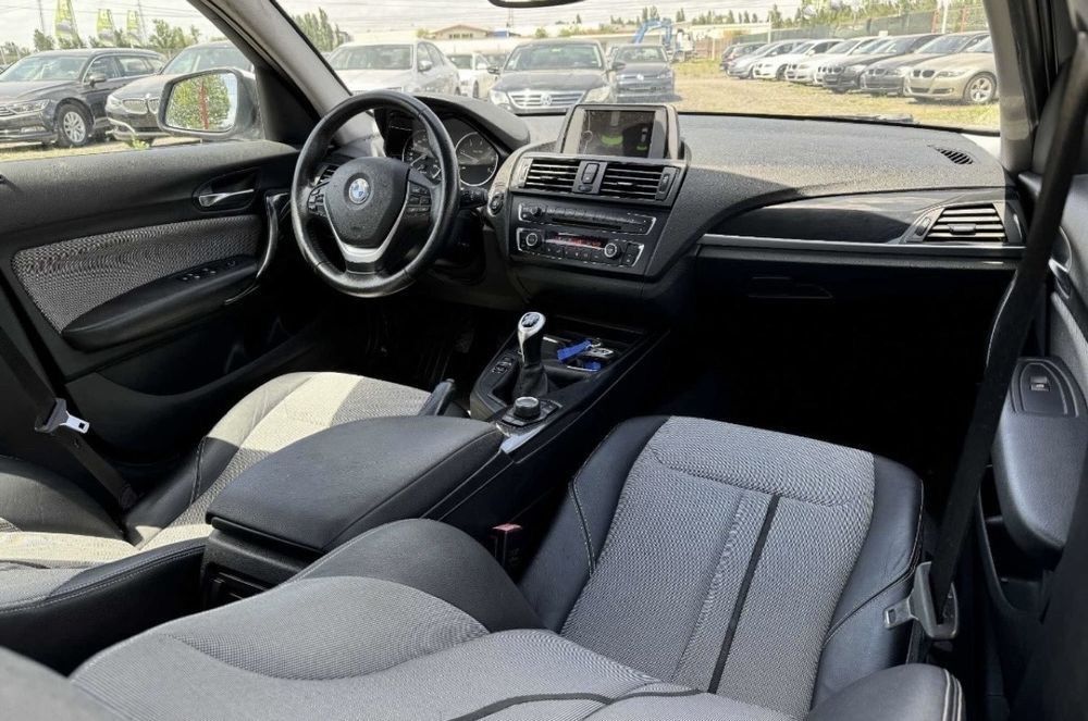 BMW 1 Series 2011 — imagine 5
