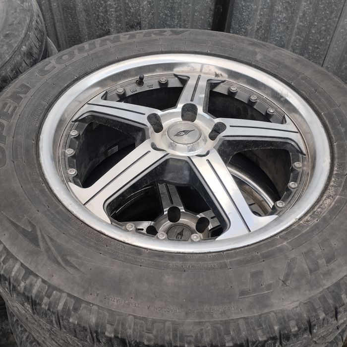 255/60 R18 , 5/120 разболтовка