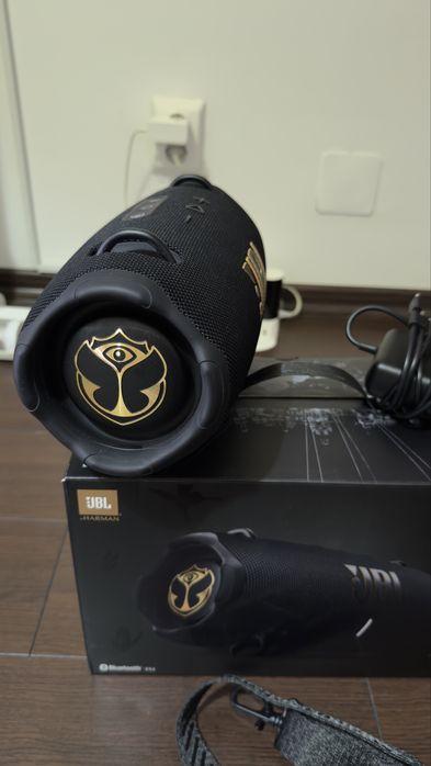 JBL Xtreme 4 full box