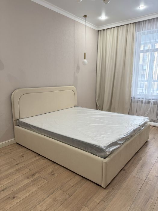 Двухспальная кровать