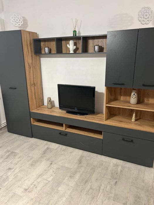 Închiriez apartament 2 camere Mansarda