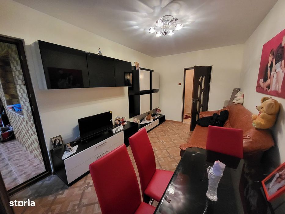2 decomandate, etaj 1, RENOVAT SI MOBILAT, MICRO 38