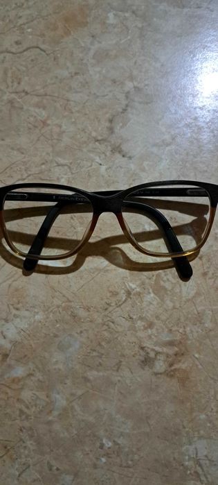 Очила с фотосоларни стъкла +0.75 междузенично разстояние 66