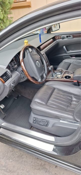 VOLKSWAGEN Phaeton 2004