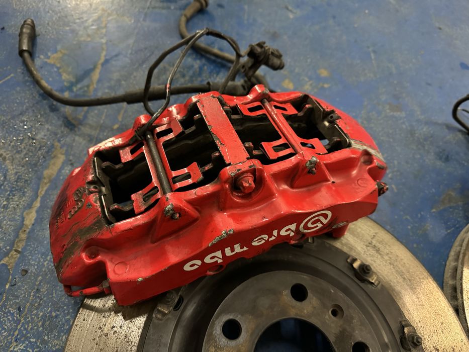 Frane Brembo 8 pistonase!