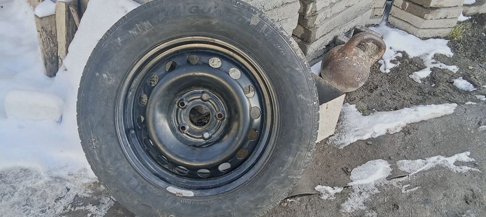 Шина от Тойота 35