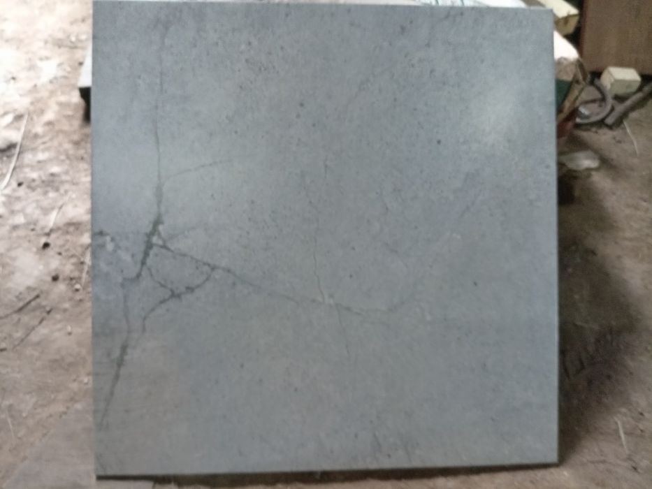 Продам плитку глянцевая