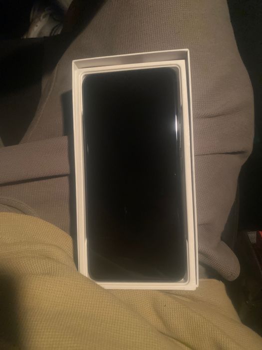 Telefonul honor 200 nou