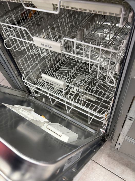 Miele G 4263 scVi съдомиялна за пълно вграждане/24 м гаранция