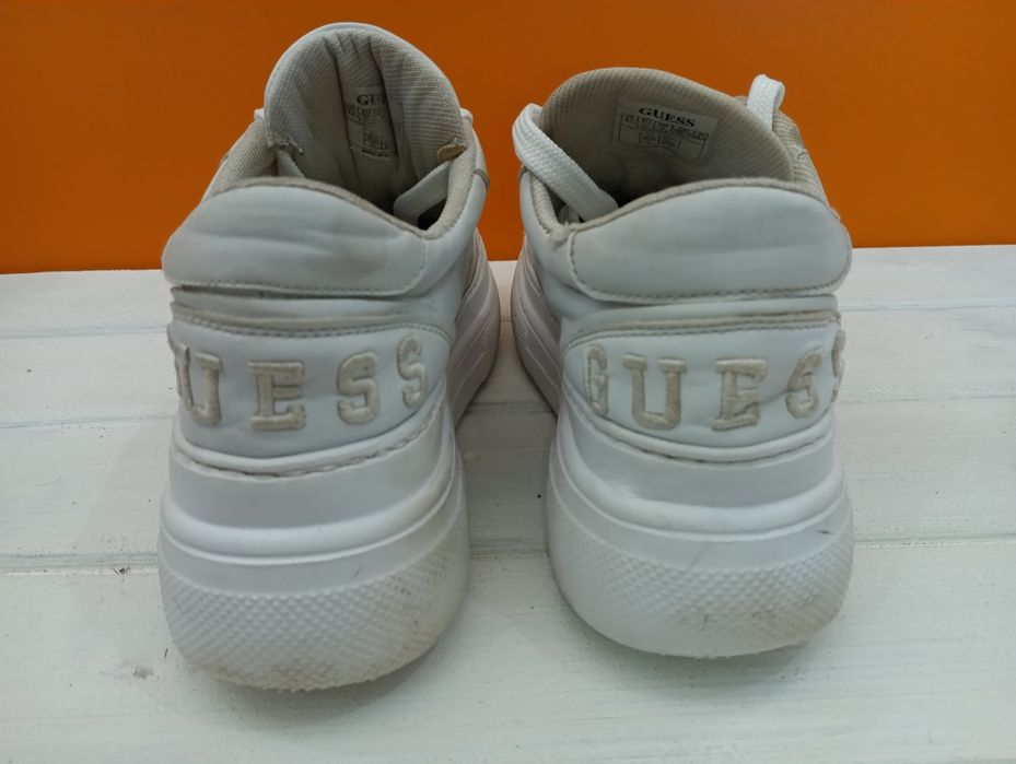 Guess N 40 - 22 лв