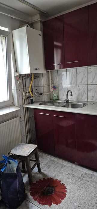 Vand apartament 3 camere