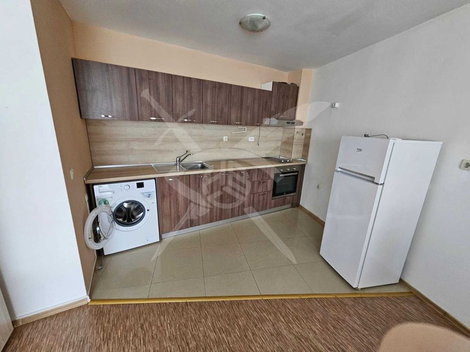 Продава се Двустаен апартамент в Бургас, Славейков - 72 кв.м за 2167 €/кв.м - Снимка #8