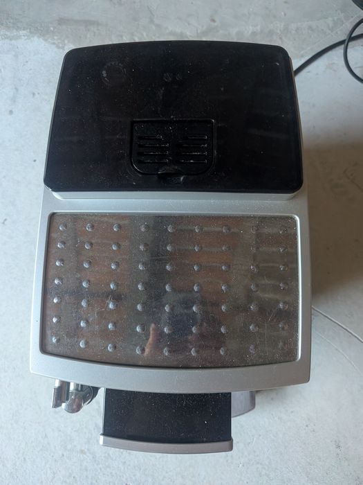 Expresor automat DeLonghi