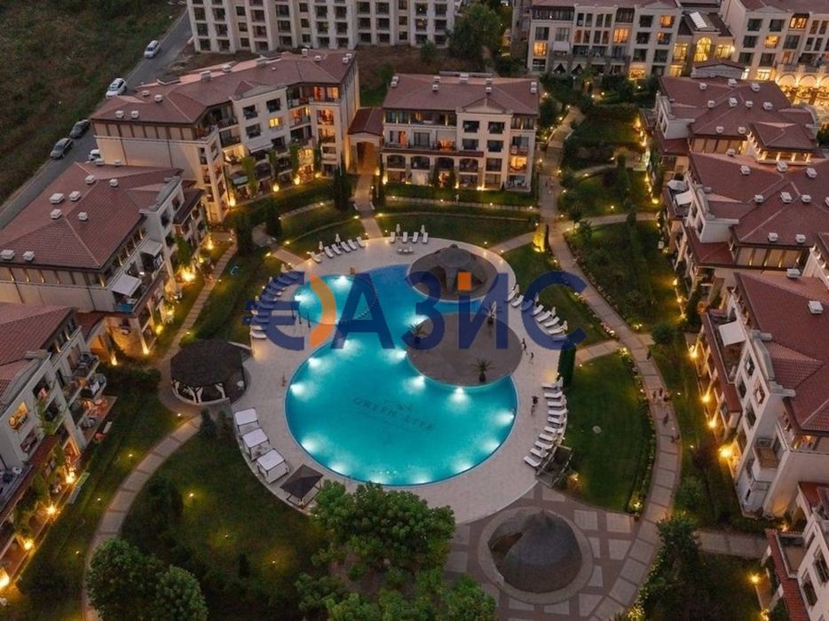 Продава се Тристаен апартамент в Созопол - 73 кв.м за 990 €/кв.м - Снимка #2