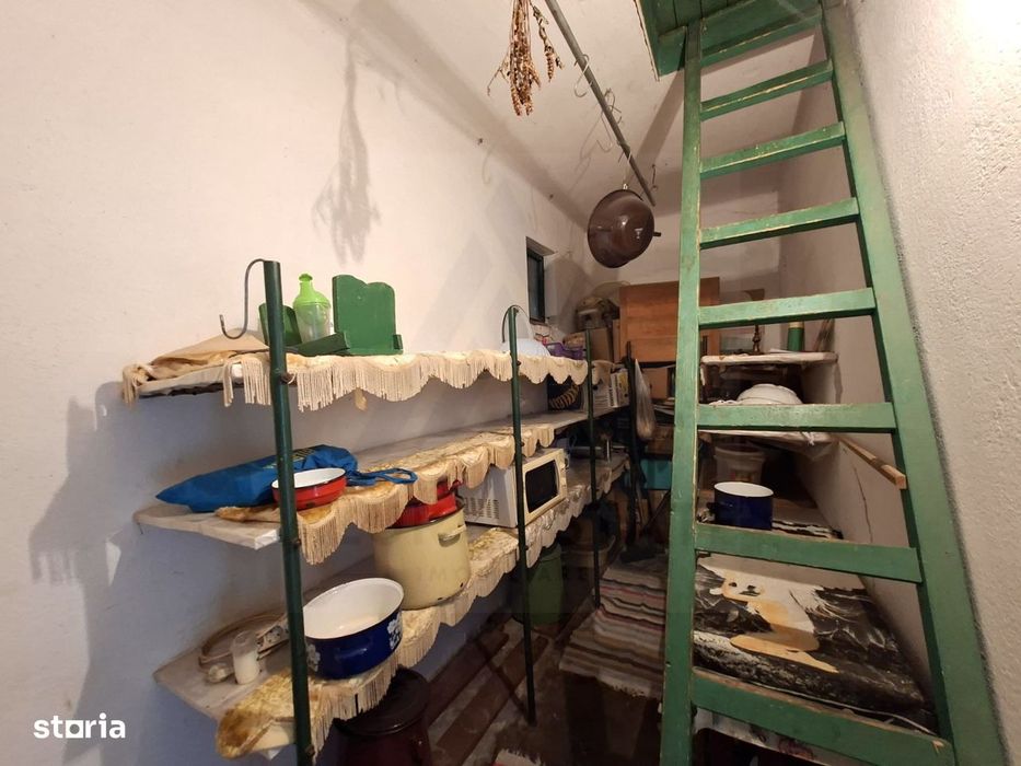 Casa individuala D+P+Pod teren 252 mp baie cu geam si curte in Sibiu