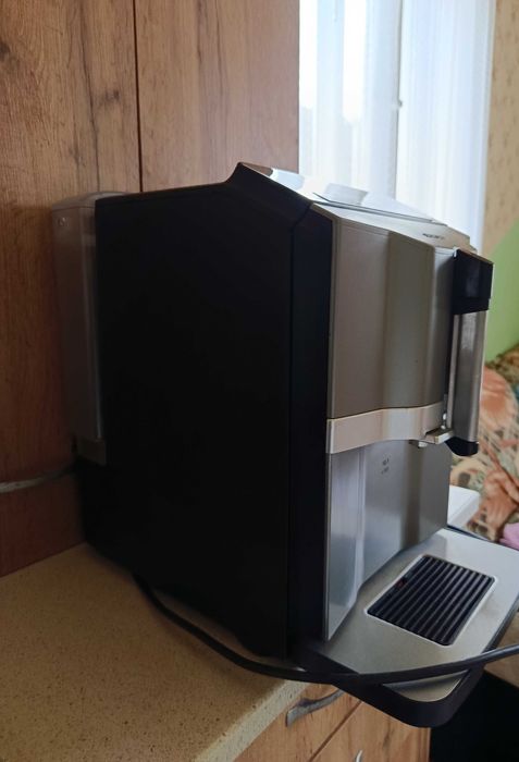 Кафе машина, кафе автомат серия Siemens EQ.3 s 300