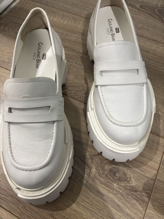 Лофер италья 35р белая кожа