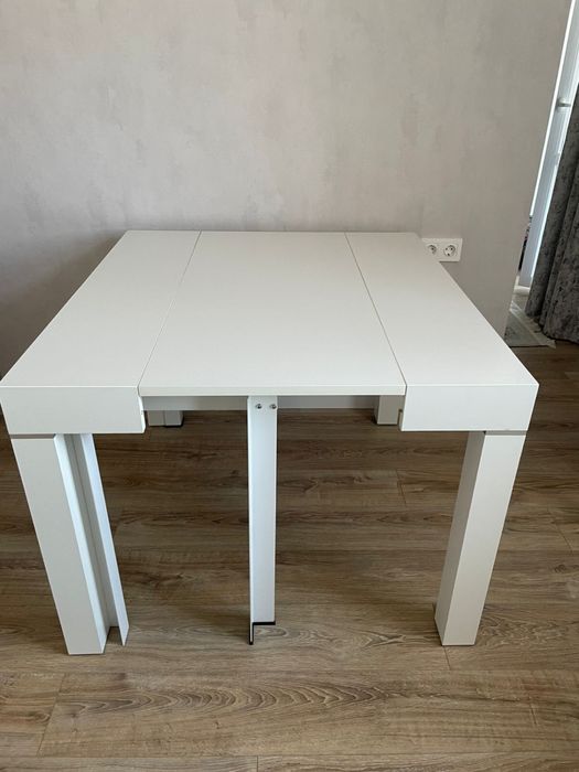 Стол раздвижной Малайзия