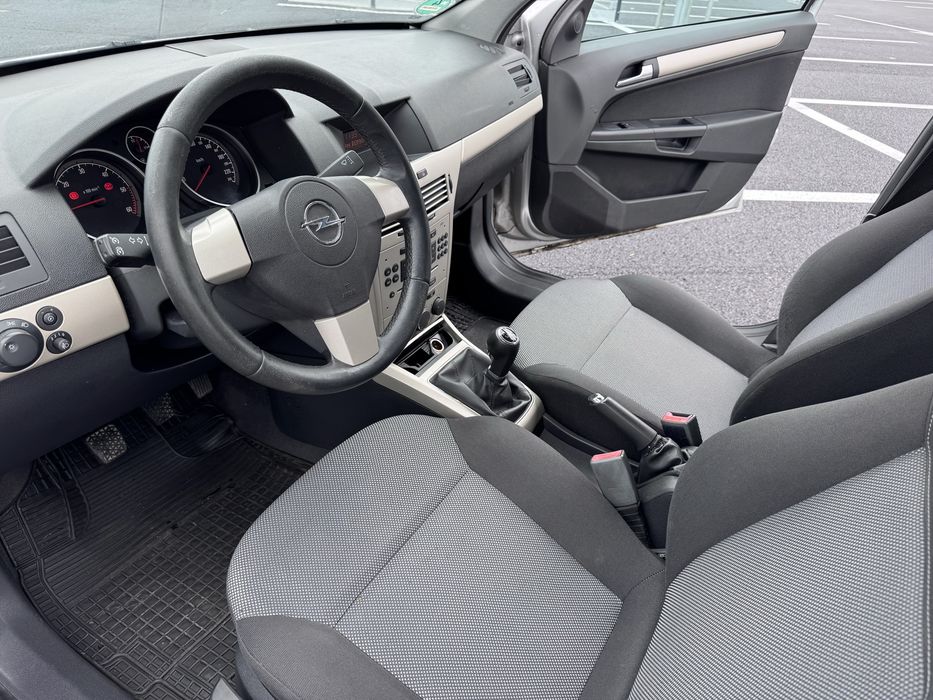 OPEL Astra 2009 — imagine 5