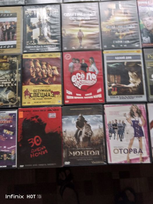 Много двд дисков бу в отличном состоянии.