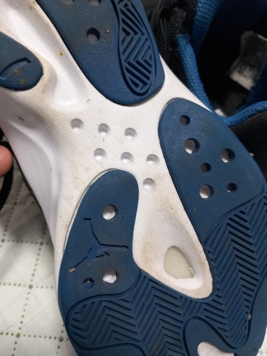 Nike CMFT low Air Jordan 11 mărimea 36