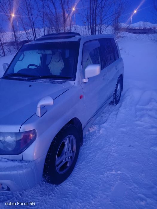 Продам поджеро IO