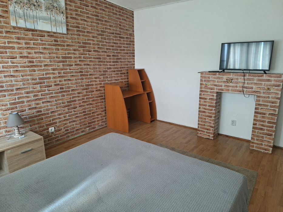 Închiriez apartament 1 camera cart Rogerius