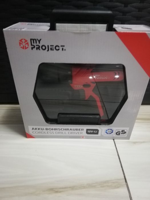 Mașina de insurubat si găurit cu  acumulator 12v  my project