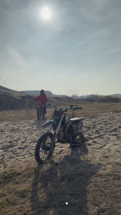 Питбайк 150 кубов Nine Fox Vigor 150cc