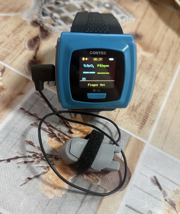 Pulsoximetru tip ceas pentru incheietura