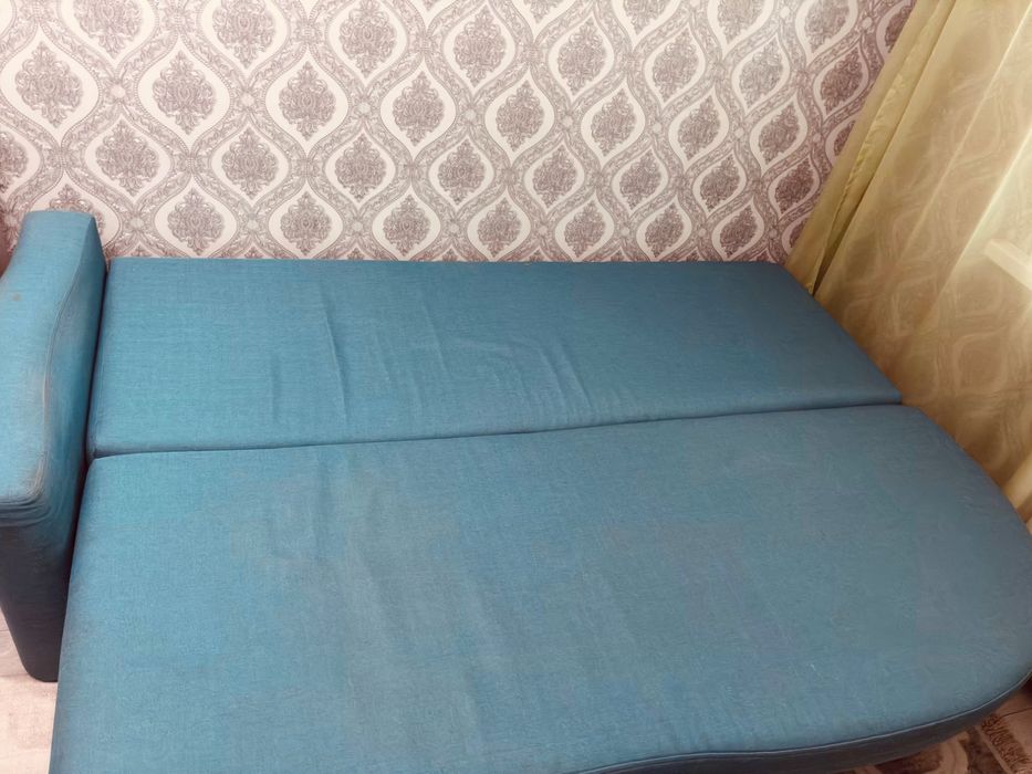 Продам спальный диван