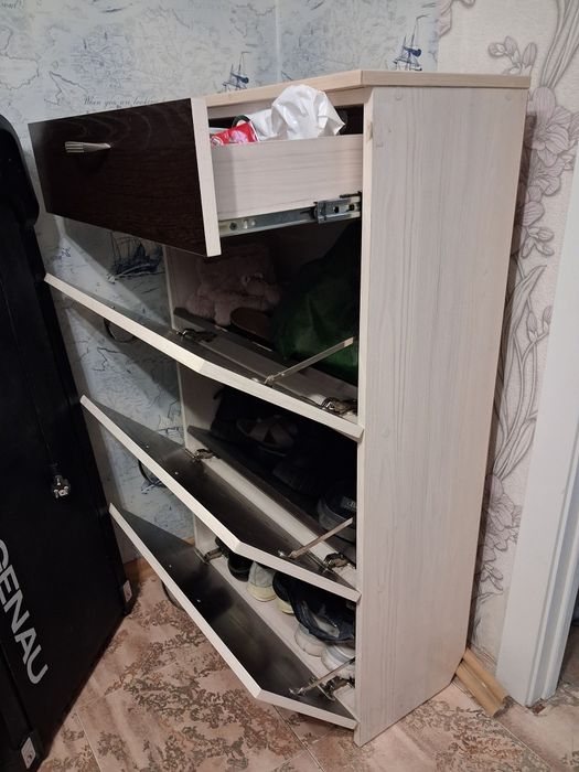 Продам шкаф (тумба для обуви)